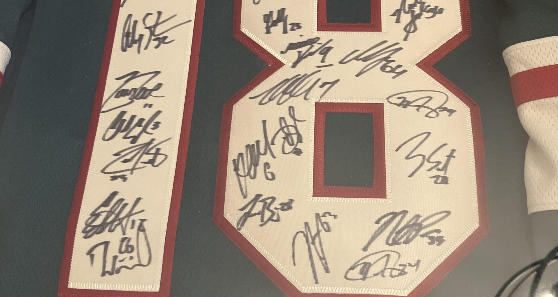 Need help identifying autographs