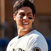 [Christian Yelich] Literally impossible to not get down the line with Snoop Dogg openly rooting for you in the booth