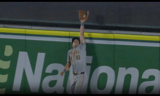 Sal Frelick makes INCREDIBLE game-saving catch to win the game for the Brewers! (Full ninth inning)