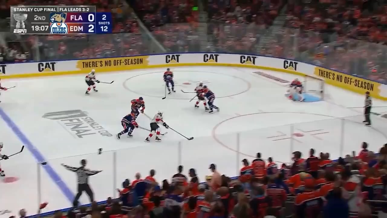 Barkov makes it 2-1 but after coach’s challenge is disallowed for offsides.