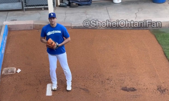 Shohei Ohtani throwing off the mound today for the first time since his Tommy John surgery