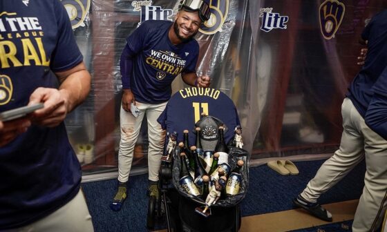 [Brewers] He’s too young to drink so we had to get creative 😭  @Bryanchourio11