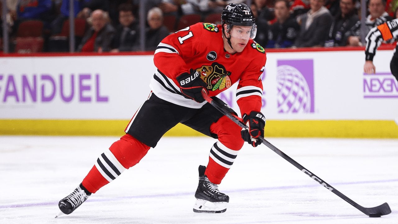 Hall ready to contribute for Blackhawks after recovering from knee injury | NHL.com