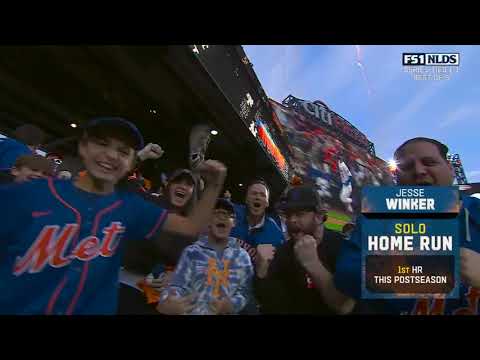 Jesse Winker DEMOLISHES a home run to the second deck! (Mets rolling in NLDS Game 3!)