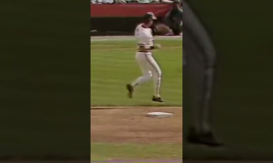 Paul Molitor Steals Home