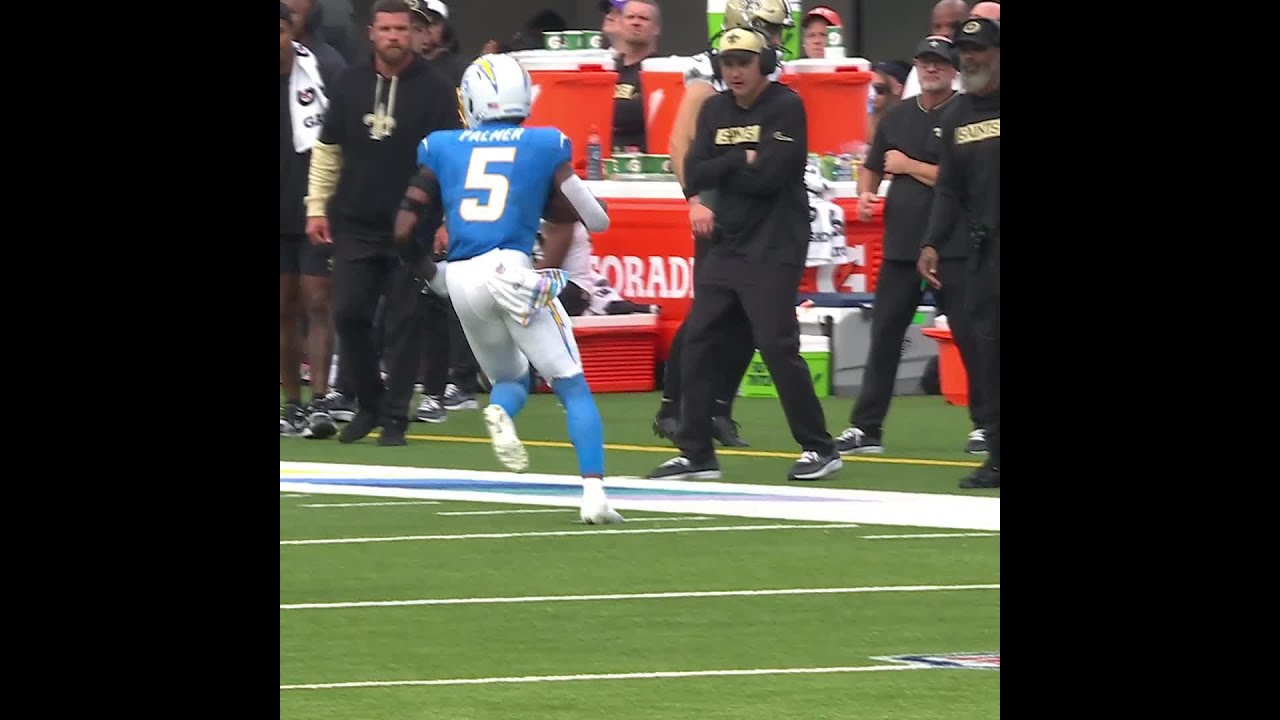 Josh Palmer catches for a 27-yard Gain vs. New Orleans Saints