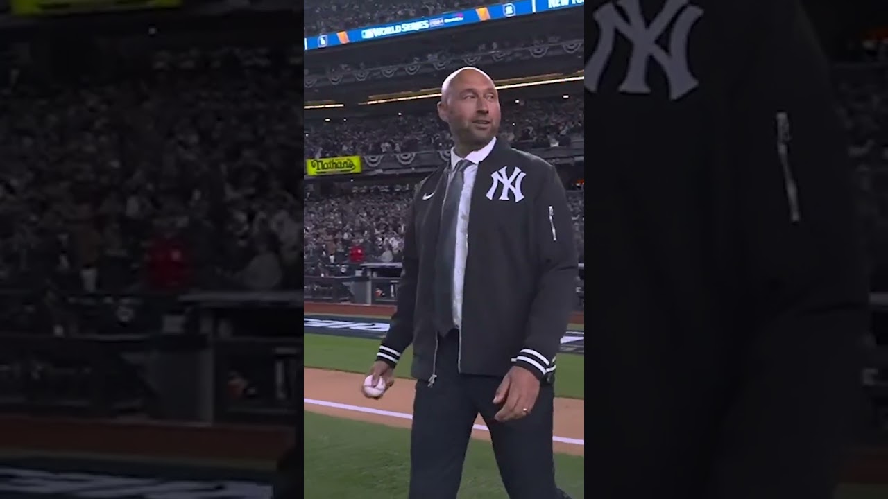 Derek Jeter throws the first pitch ahead of #WorldSeries Game 3!