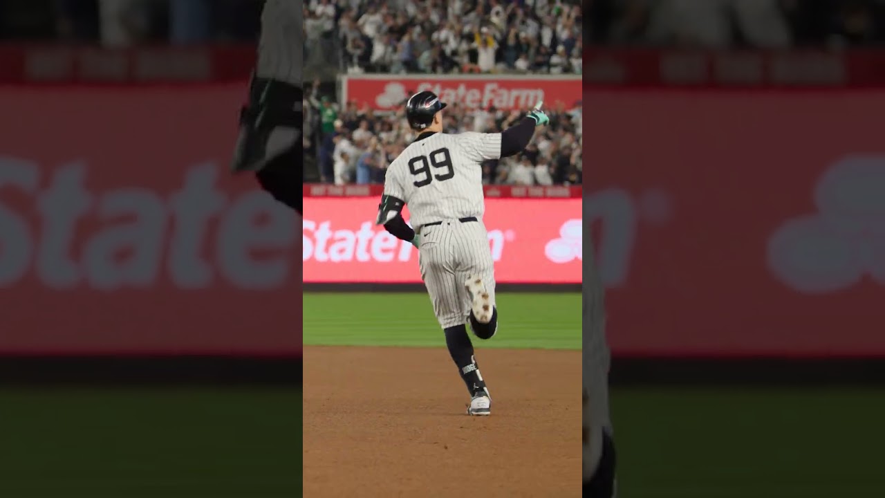 Yankee Stadium was ready to get loud. Aaron Judge obliged. 🗣️ #WorldSeries