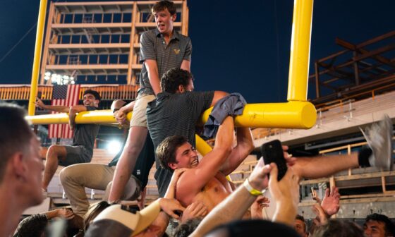 [Alex Daugherty, Nashville Tennessean] Andrew Brunette's encounter with and assist to the Vanderbilt students carrying the goal post from FirstBank Stadium down Broadway and past Bridgestone Arena to the Cumberland River after Predators-Hurricanes and Vandy's upset of Alabama