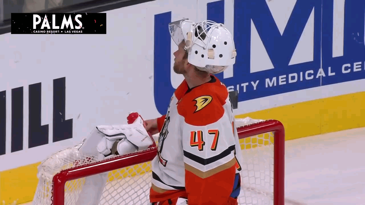 Dorofeyev makes it 3-1 Vegas.