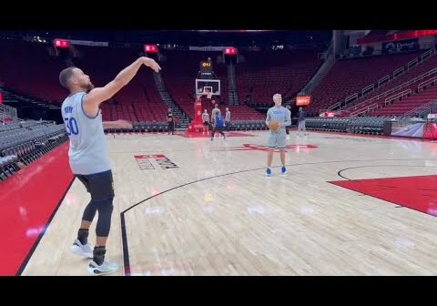 Steph Curry in lastest practice before Houston Rockets Game, Warming up from ankle injury