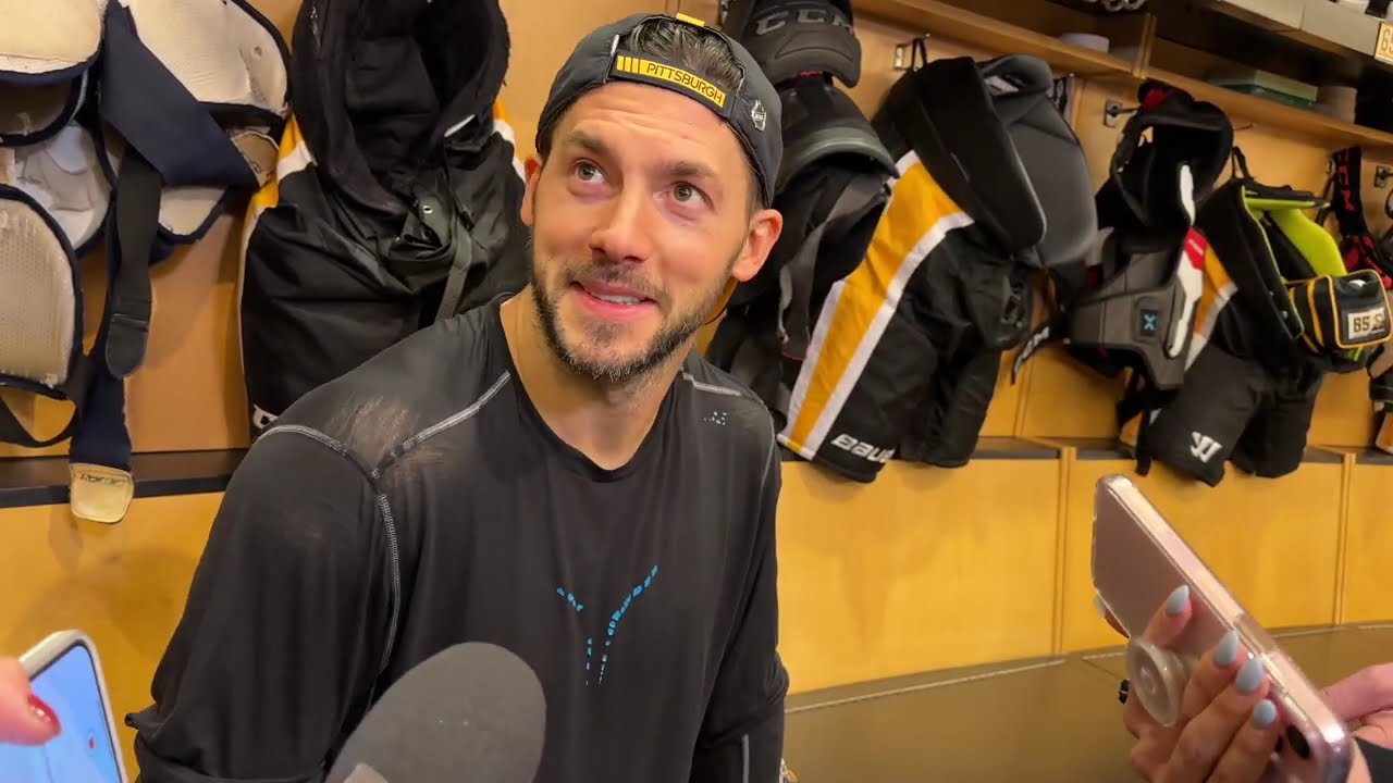 Kris Letang Chirps Sidney Crosby, “That mustache!”