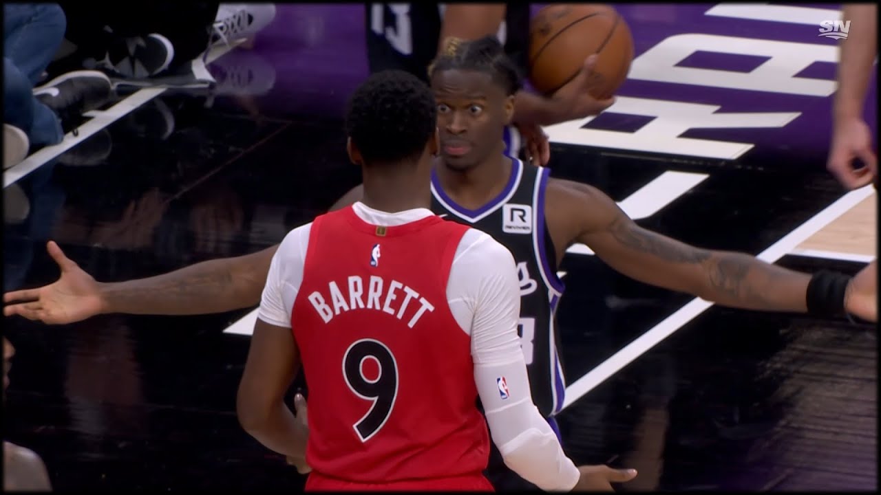 RJ Barrett and Keon Ellis scuffle 😤