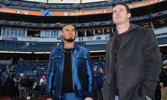 Follow along during #WorldSeries Correspondent Brent Rooker's eventful day at Yankee Stadium 😂