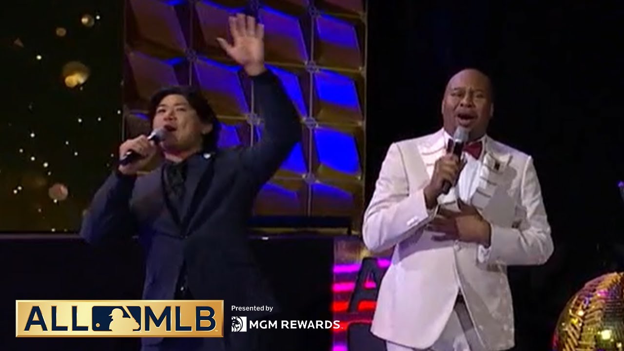 Shota Imanaga sings "Go, Cubs, Go" at the All-MLB Awards Show