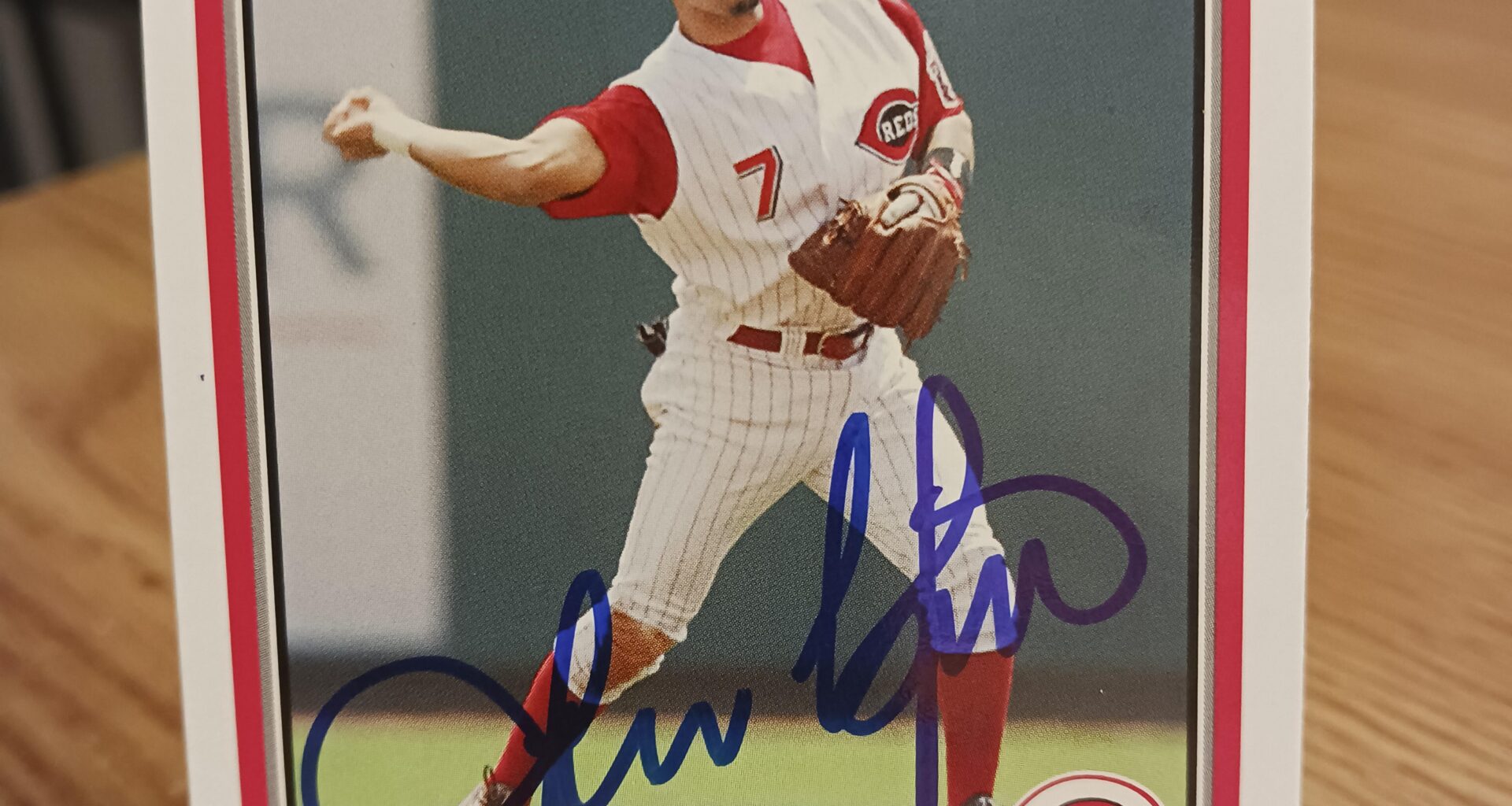 Posting a Reds autographed card every day until we win the World Series. Day 517: Juan Castro