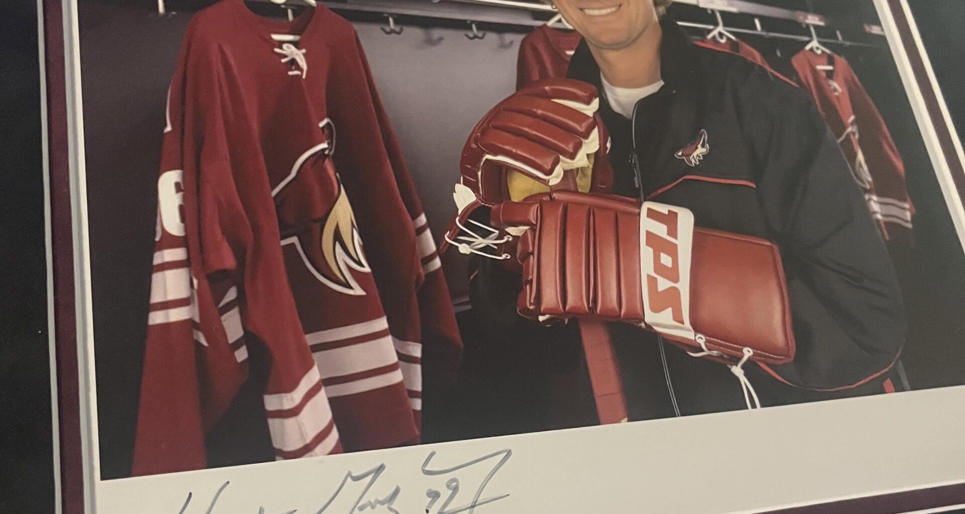 One more add to the Yotes collection. This guy was pretty good at Hockey from what I understand.