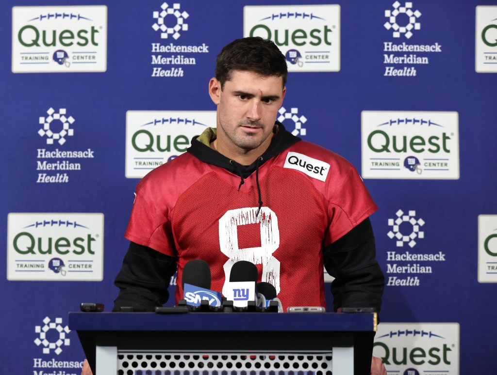 Giants quarterback Daniel Jones #8, speaking to the media after practice