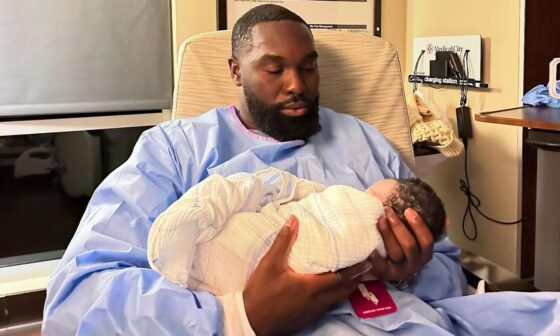 [People.com] NFL's Hakeem Adeniji Announces Stillbirth of Son 6 Days Before Due Date