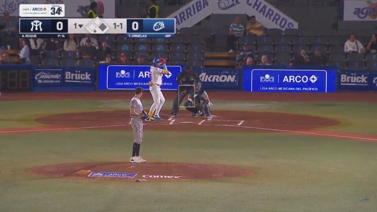 [Liga ARCO Mexicana Del Pacífico] Billy Hamilton steals 2nd, 3rd, and Home in a Mexican Winter League game