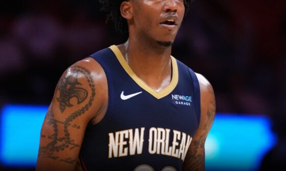 [Shams Charania] Free agent guard Elfrid Payton has agreed to a deal with the New Orleans Pelicans, his agent Darrell Comer of Tandem told ESPN. Payton attended training camp with the Pelicans and now rejoins the team amid a wave of injuries.