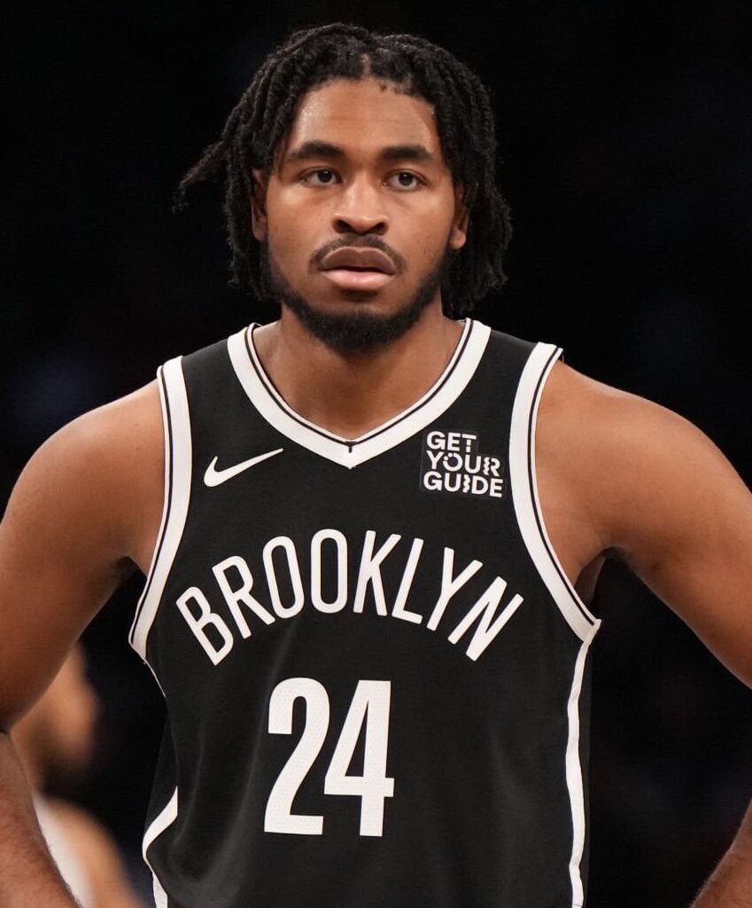 [@TheDunkCentral] The Milwaukee Bucks are the favorites to land Cam Thomas in a potential trade, per @BovadaOfficial