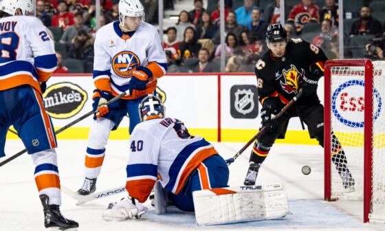 Not yet 20 games in, Islanders are stuck in NHL’s mushy middle once more