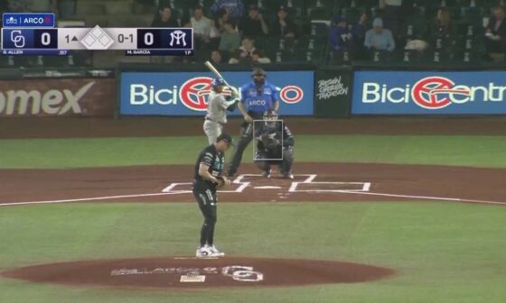 [Liga ARCO Mexicana del Pacífico] Greg Allen leads off the game for Yaquis de Obregón with a home run. Luis Cessa was also the winning pitcher in this one.