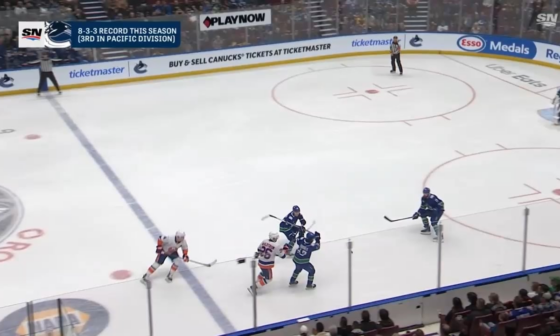 [NYI 0-(1) VAN] Lekkerimäki scores on the one timer for his first career NHL goal