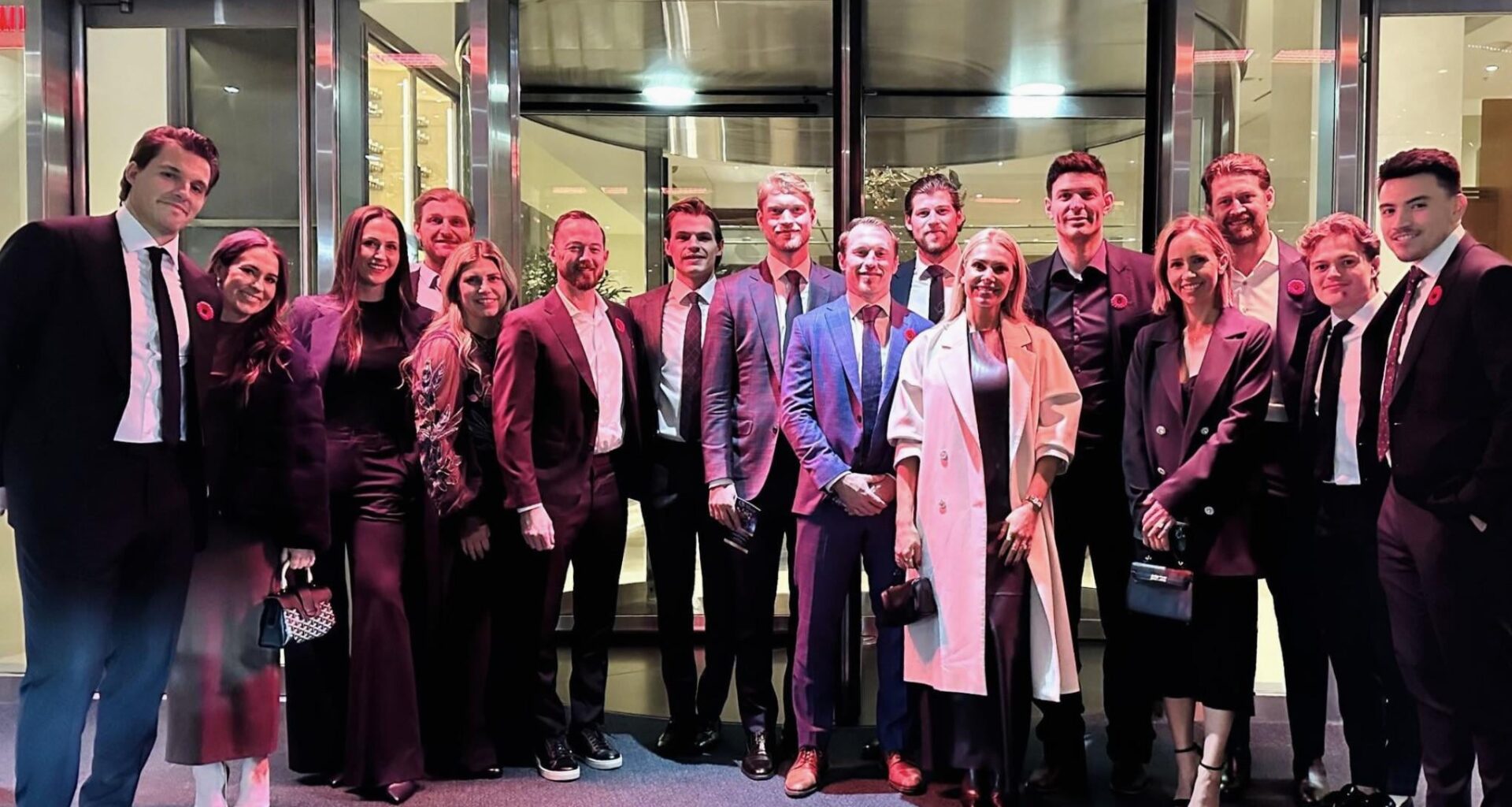 Former & current Habs players reunited at Shea Weber’s Hockey Hall of Fame induction ceremony last night: Ben Chiarot, Karl Alzner, Paul Byron, Jake Evans, Joel Armia, Brendan Gallagher, Josh Anderson, Carey Price, Jeff Petry, Cole Caufield & Nick Suzuki