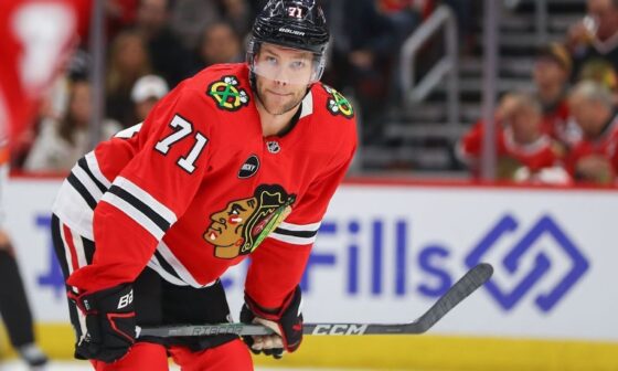 Blackhawks' Hall blindsided by healthy scratch