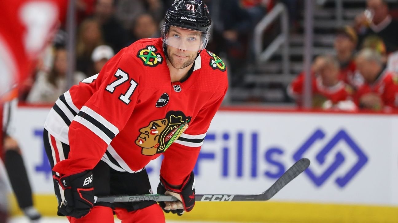 Blackhawks' Hall blindsided by healthy scratch