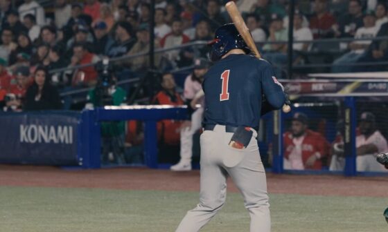 [Team USA] The bases were full for Matt Shaw. Of course, he brought ‘em all home. (Bases clearing standing triple)