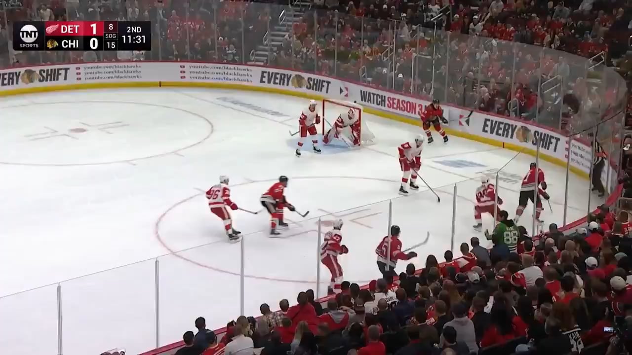 Nick Foligno scores his fifth goal of the season after a terrific feed from Tyler Bertuzzi