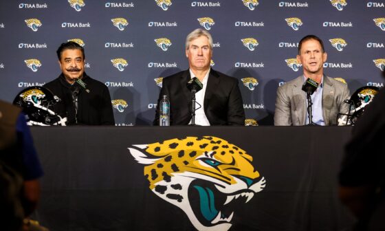 [Eugene Frenette] Obvious #Jaguars need housecleaning, but here’s why it fell apart again and owner Shad Khan is at top of blame list.