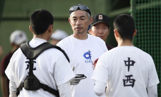 Ichiro visited his alma mater and coached the baseball team. He sounded a warning about baseball's increasing use of data.