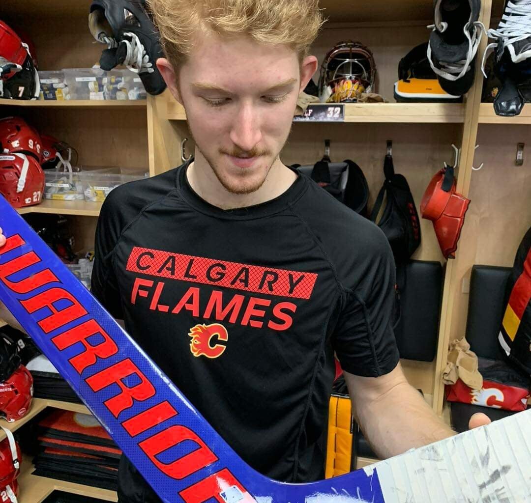 Jonathan Quick gift to Wolf post game (Y'all classy)