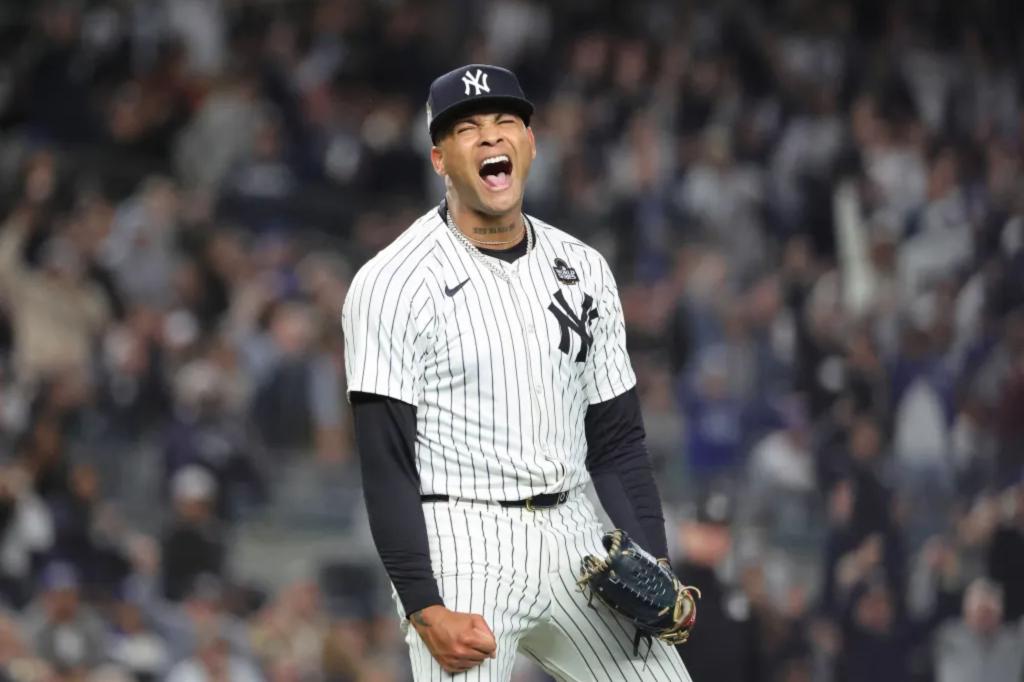 Yankees' Luis Gil wins AL Rookie of the Year after dominant debut