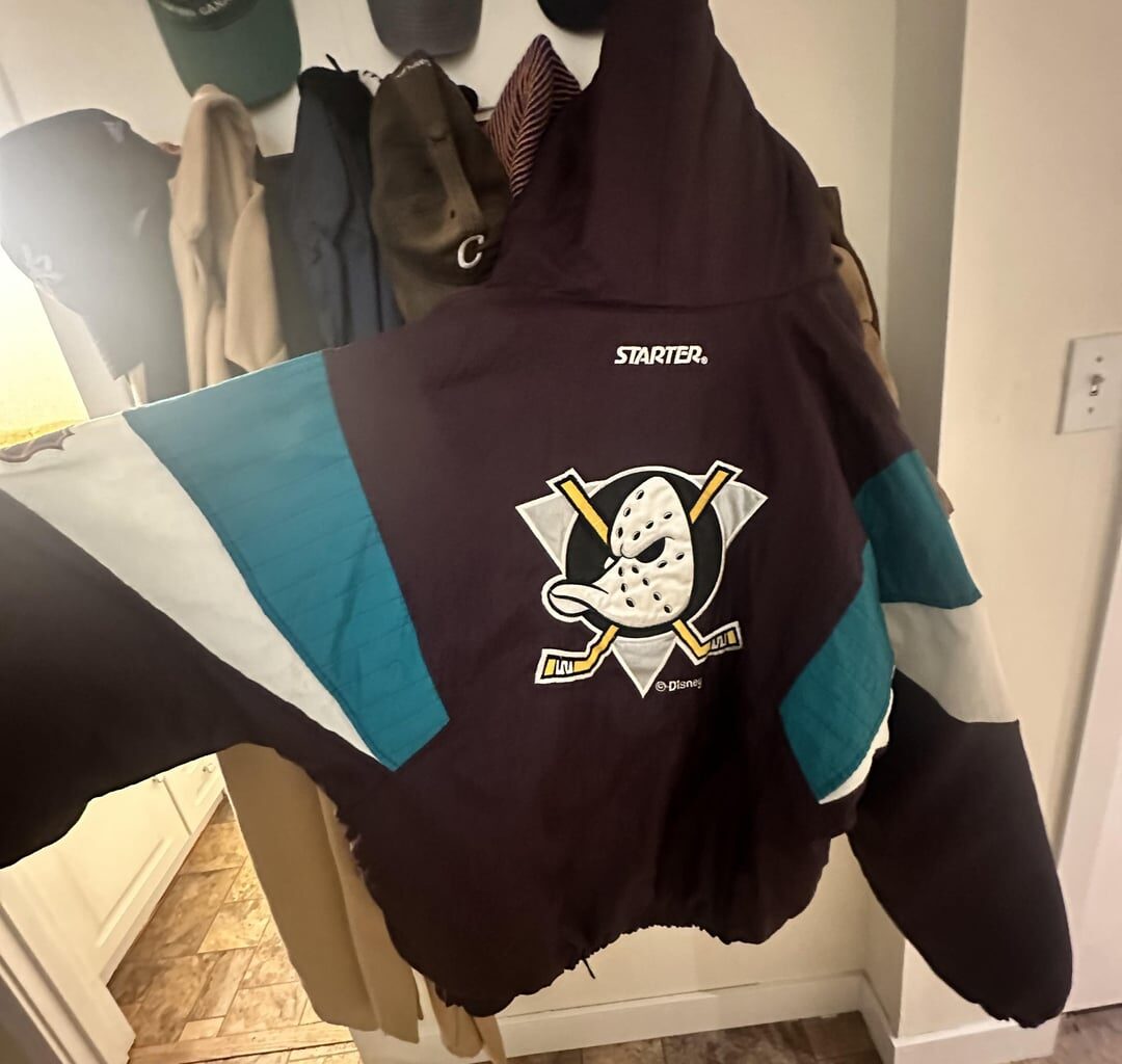 Vintage 1993 jacket. Can’t find it online anywhere. Could this be a team jacket? Got it at a thrift store in Vancouver. Zipper never had been used.