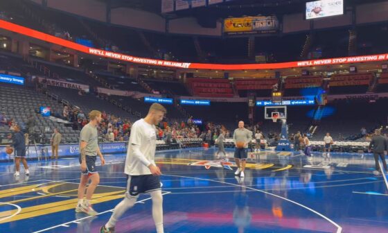 [Lorenzi] Isaiah Hartenstein getting some work in with Dave Bliss before tonight’s game. Obviously still OUT, but pretty promising sign that he’s getting closer to a return.