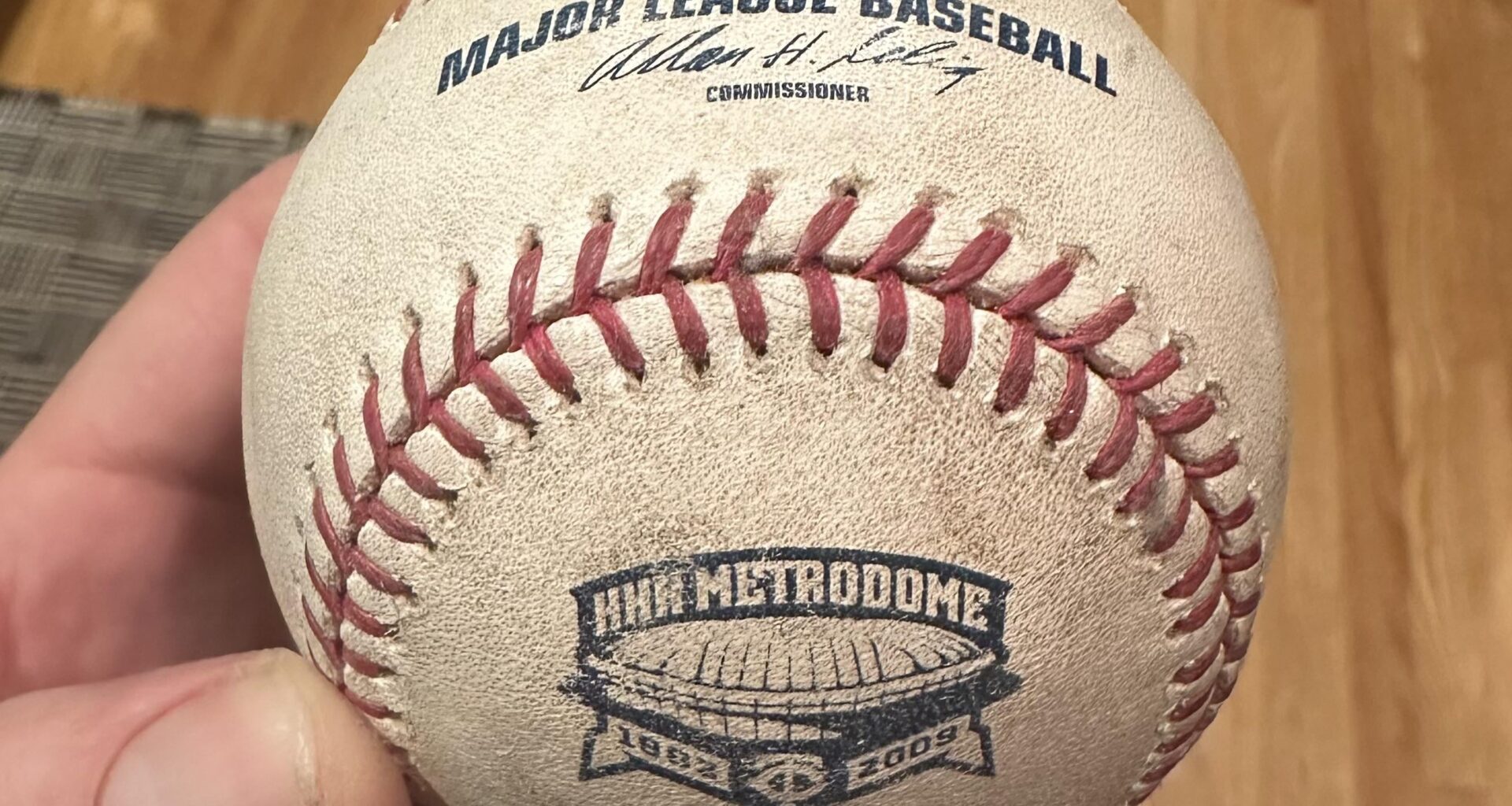 The last foul ball ever hit into the stands at the Metrodome