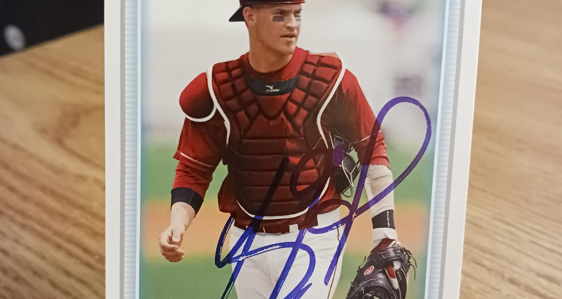 Posting a Reds autographed card every day until we win the World Series. Day 532: Yasmani Grandal