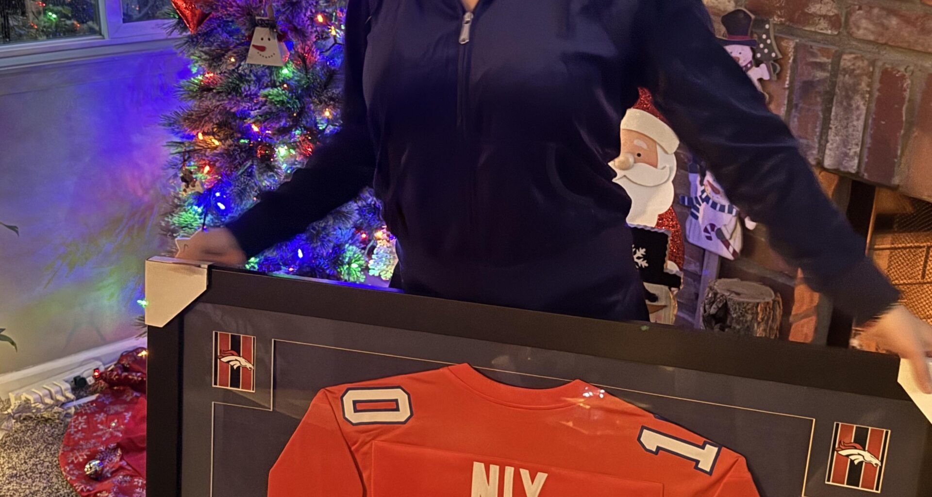 Family did amazing with this gift , So blessed . Go Broncos ! 💙🧡