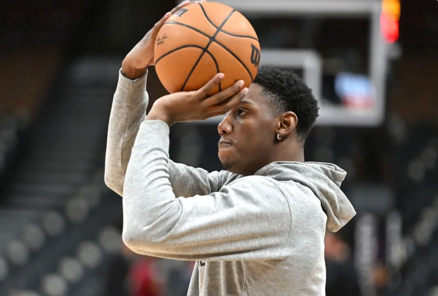 Jan 1, 2024; Toronto, Ontario, CAN; Toronto Raptors forward RJ Barrett (9) warms up before playing the Cleveland Cavaliers at Scotiabank Arena. Mandatory Credit: Dan Hamilton-Imagn Images