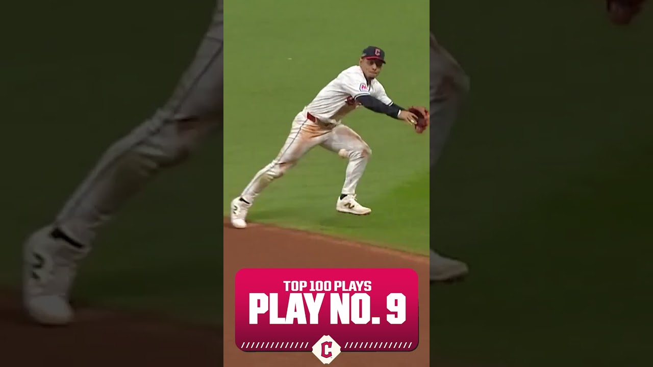 Play No. 9 of 2024: An otherworldly sequence by Andrés Giménez and Josh Naylor in the ALCS!