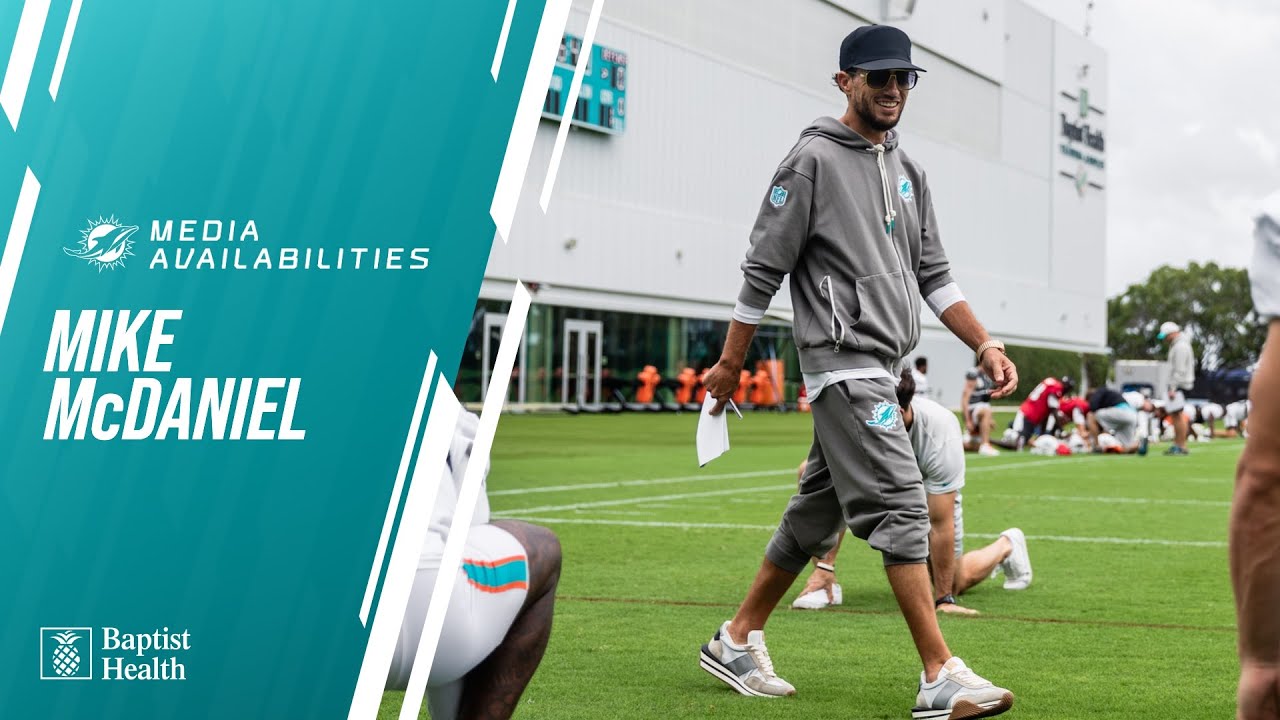 Coach Mike McDaniel meets with the media | Miami Dolphins