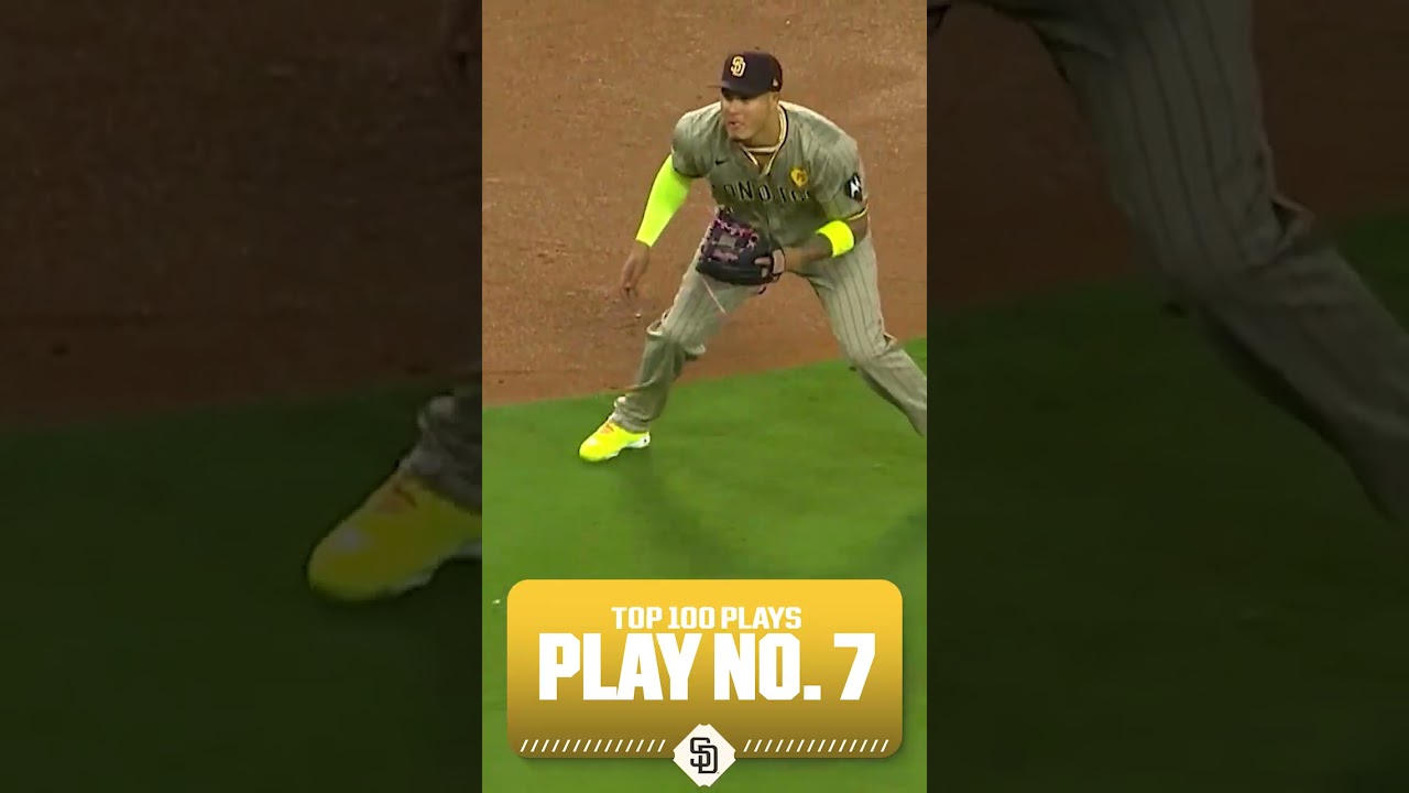 Play No. 7 of 2024: The Padres turn a game-ending triple play to clinch a Postseason berth!