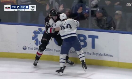 Rielly vs Thompson FIGHT (w/Joe Bowen)