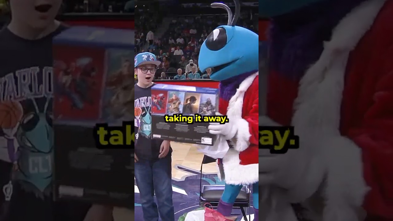 Hornets had to apologize after swapping a kid's PS5 prize with a jersey