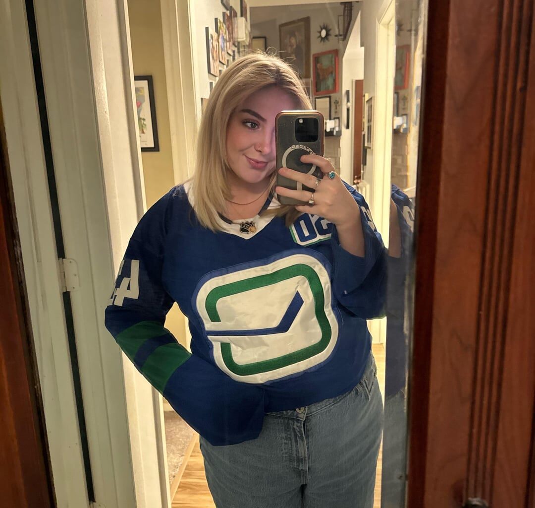 Dad came in clutch this Christmas- Quinn Hughes Jersey ✨